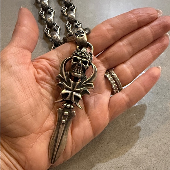 RARE💀custom piece Travis Walker Double Cross Silver Skull Dagger necklace - Picture 8 of 9